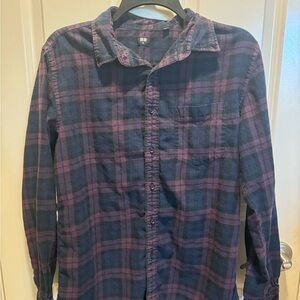 Uniqlo Men's Button Down Shirt - Navy and Plum